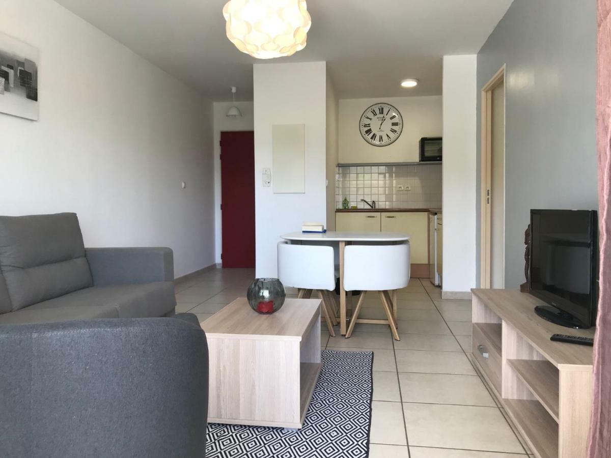 Meuble Homard Avec Jacuzzi Et Vue Mer แซ็งต์-จีลส์-เลส์-แบ็งส์ ภายนอก รูปภาพ